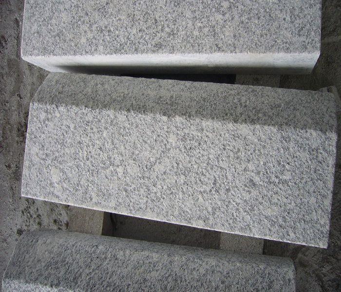 Natirèl Grey / Nwa / Wouj / jòn Granite Garden / Cobble / kib / Flag / Curb / Avèg / Fan fòm / Paving Wòch pou Landscaping